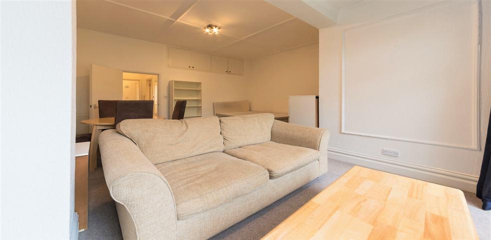 			Studio Apartment, 1 bath, 1 reception Studio			 Dartmouth Road, WILLESDEN GREEN/BRONDESBURY